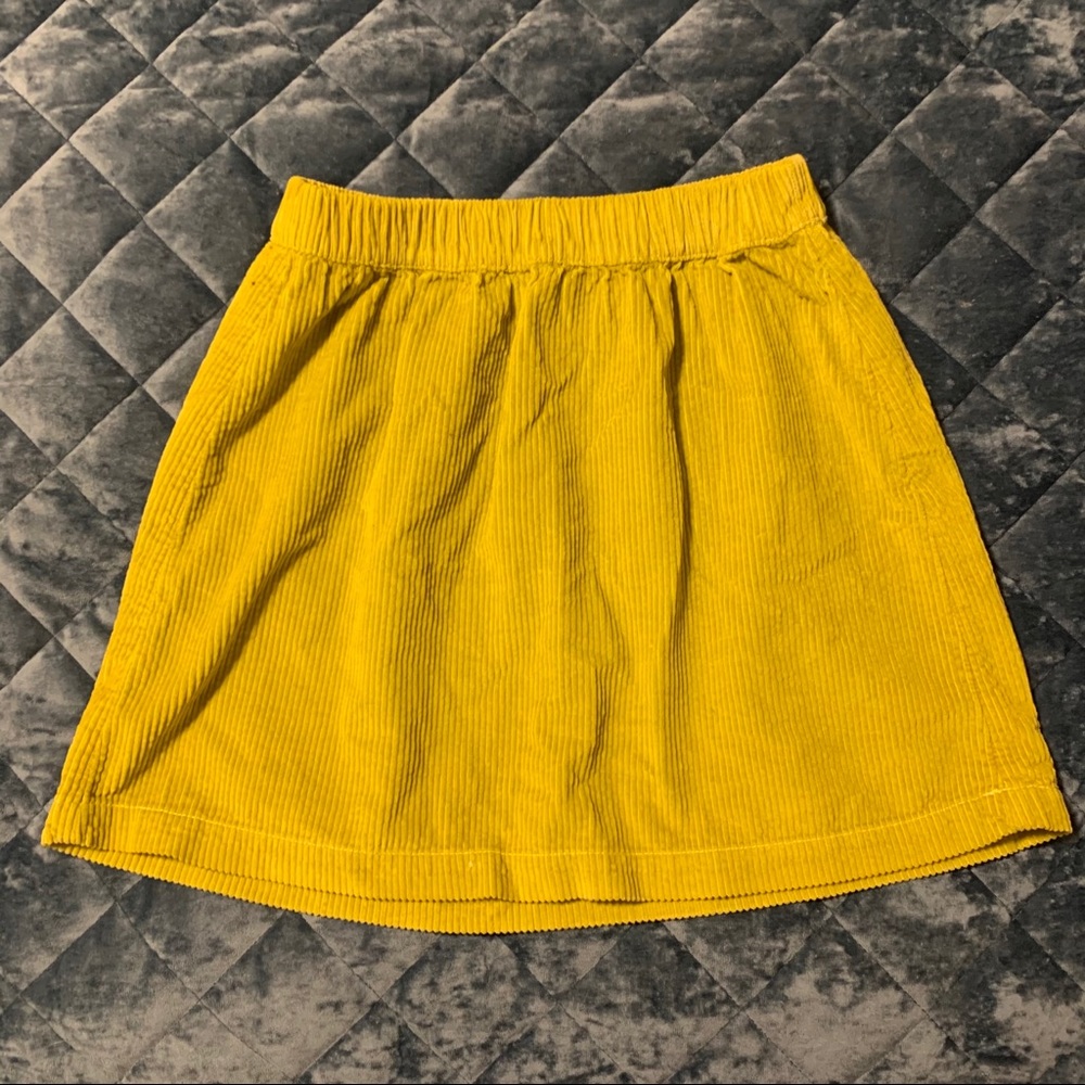 American Eagle Chartreuse Corduroy Skirt